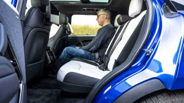 Range Rover Sport - rear seats